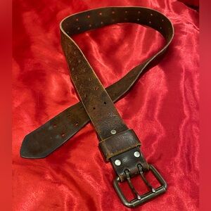 Large/Medium leather Brown Belt.